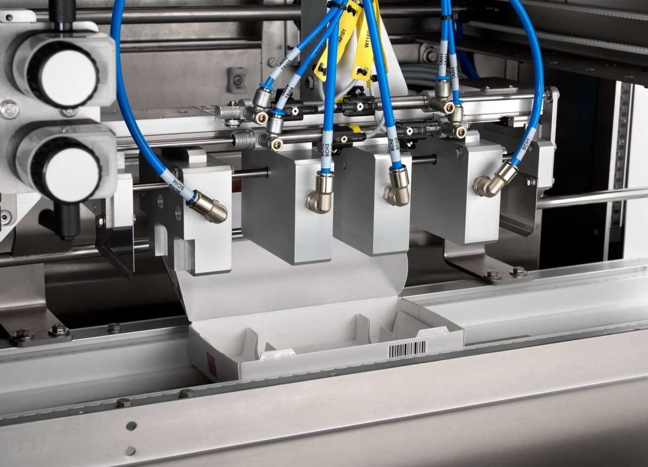 BOX-EXT: compacte kartonneermachine