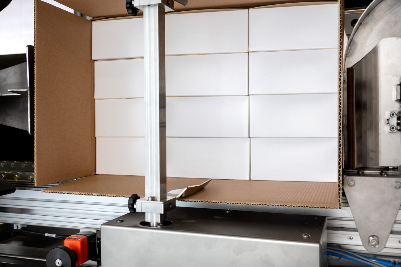 Case packer machine